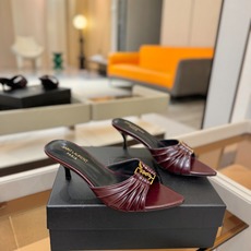 YSL「SAINT LAURENT*」 夏季新品 尖头优雅大气高跟拖鞋 —————————— 尖头设计拉长腿部线条, YSL「SAINT LAURENT*」 夏季新品 尖头优雅大气高跟拖鞋 —————————— 尖头设计拉长腿部线条,