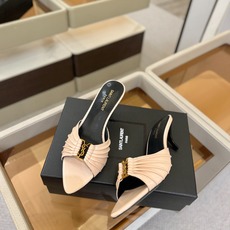 YSL「SAINT LAURENT*」 夏季新品 尖头优雅大气高跟拖鞋 —————————— 尖头设计拉长腿部线条, YSL「SAINT LAURENT*」 夏季新品 尖头优雅大气高跟拖鞋 —————————— 尖头设计拉长腿部线条,