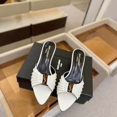 YSL「SAINT LAURENT*」 夏季新品 尖头优雅大气高跟拖鞋 —————————— 尖头设计拉长腿部线条, YSL「SAINT LAURENT*」 夏季新品 尖头优雅大气高跟拖鞋 —————————— 尖头设计拉长腿部线条,