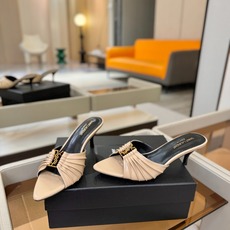 YSL「SAINT LAURENT*」 夏季新品 尖头优雅大气高跟拖鞋 —————————— 尖头设计拉长腿部线条, YSL「SAINT LAURENT*」 夏季新品 尖头优雅大气高跟拖鞋 —————————— 尖头设计拉长腿部线条,