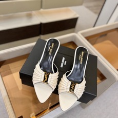 YSL「SAINT LAURENT*」 夏季新品 尖头优雅大气高跟拖鞋 —————————— 尖头设计拉长腿部线条, YSL「SAINT LAURENT*」 夏季新品 尖头优雅大气高跟拖鞋 —————————— 尖头设计拉长腿部线条,