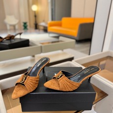YSL「SAINT LAURENT*」 夏季新品 尖头优雅大气高跟拖鞋 —————————— 尖头设计拉长腿部线条, YSL「SAINT LAURENT*」 夏季新品 尖头优雅大气高跟拖鞋 —————————— 尖头设计拉长腿部线条,