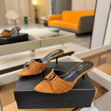 YSL「SAINT LAURENT*」 夏季新品 尖头优雅大气高跟拖鞋 —————————— 尖头设计拉长腿部线条, YSL「SAINT LAURENT*」 夏季新品 尖头优雅大气高跟拖鞋 —————————— 尖头设计拉长腿部线条,