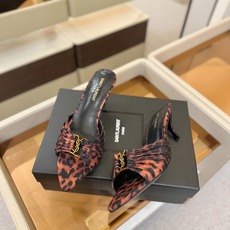 YSL「SAINT LAURENT*」 夏季新品 尖头优雅大气高跟拖鞋 —————————— 尖头设计拉长腿部线条, YSL「SAINT LAURENT*」 夏季新品 尖头优雅大气高跟拖鞋 —————————— 尖头设计拉长腿部线条,