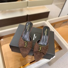YSL「SAINT LAURENT*」 夏季新品 尖头优雅大气高跟拖鞋 —————————— 尖头设计拉长腿部线条, YSL「SAINT LAURENT*」 夏季新品 尖头优雅大气高跟拖鞋 —————————— 尖头设计拉长腿部线条,