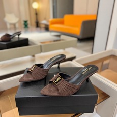 YSL「SAINT LAURENT*」 夏季新品 尖头优雅大气高跟拖鞋 —————————— 尖头设计拉长腿部线条, YSL「SAINT LAURENT*」 夏季新品 尖头优雅大气高跟拖鞋 —————————— 尖头设计拉长腿部线条,