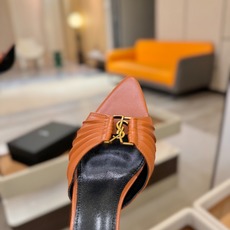 YSL「SAINT LAURENT*」 夏季新品 尖头优雅大气高跟拖鞋 —————————— 尖头设计拉长腿部线条, YSL「SAINT LAURENT*」 夏季新品 尖头优雅大气高跟拖鞋 —————————— 尖头设计拉长腿部线条,