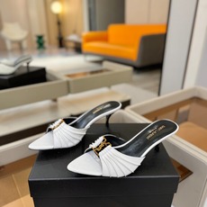 YSL「SAINT LAURENT*」 夏季新品 尖头优雅大气高跟拖鞋 —————————— 尖头设计拉长腿部线条, YSL「SAINT LAURENT*」 夏季新品 尖头优雅大气高跟拖鞋 —————————— 尖头设计拉长腿部线条,