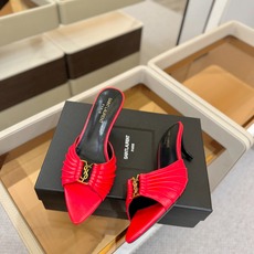 YSL「SAINT LAURENT*」 夏季新品 尖头优雅大气高跟拖鞋 —————————— 尖头设计拉长腿部线条, YSL「SAINT LAURENT*」 夏季新品 尖头优雅大气高跟拖鞋 —————————— 尖头设计拉长腿部线条,