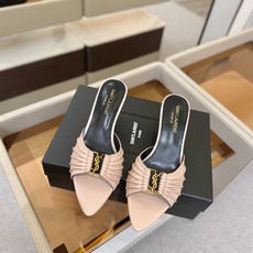YSL「SAINT LAURENT*」 夏季新品 尖头优雅大气高跟拖鞋 —————————— 尖头设计拉长腿部线条, YSL「SAINT LAURENT*」 夏季新品 尖头优雅大气高跟拖鞋 —————————— 尖头设计拉长腿部线条,