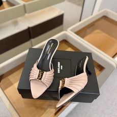 YSL「SAINT LAURENT*」 夏季新品 尖头优雅大气高跟拖鞋 —————————— 尖头设计拉长腿部线条, YSL「SAINT LAURENT*」 夏季新品 尖头优雅大气高跟拖鞋 —————————— 尖头设计拉长腿部线条,
