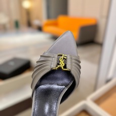 YSL「SAINT LAURENT*」 夏季新品 尖头优雅大气高跟拖鞋 —————————— 尖头设计拉长腿部线条, YSL「SAINT LAURENT*」 夏季新品 尖头优雅大气高跟拖鞋 —————————— 尖头设计拉长腿部线条,