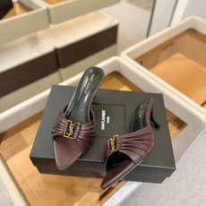 YSL「SAINT LAURENT*」 夏季新品 尖头优雅大气高跟拖鞋 —————————— 尖头设计拉长腿部线条, YSL「SAINT LAURENT*」 夏季新品 尖头优雅大气高跟拖鞋 —————————— 尖头设计拉长腿部线条,