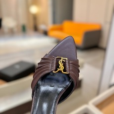 YSL「SAINT LAURENT*」 夏季新品 尖头优雅大气高跟拖鞋 —————————— 尖头设计拉长腿部线条, YSL「SAINT LAURENT*」 夏季新品 尖头优雅大气高跟拖鞋 —————————— 尖头设计拉长腿部线条,
