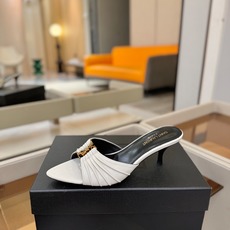YSL「SAINT LAURENT*」 夏季新品 尖头优雅大气高跟拖鞋 —————————— 尖头设计拉长腿部线条, YSL「SAINT LAURENT*」 夏季新品 尖头优雅大气高跟拖鞋 —————————— 尖头设计拉长腿部线条,