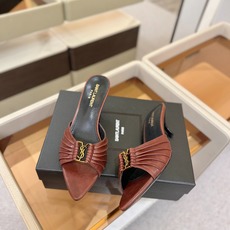YSL「SAINT LAURENT*」 夏季新品 尖头优雅大气高跟拖鞋 —————————— 尖头设计拉长腿部线条, YSL「SAINT LAURENT*」 夏季新品 尖头优雅大气高跟拖鞋 —————————— 尖头设计拉长腿部线条,