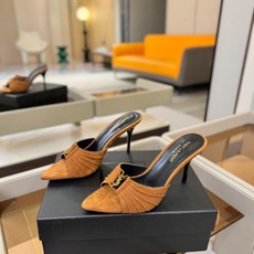 YSL「SAINT LAURENT*」 夏季新品 尖头优雅大气高跟拖鞋 —————————— 尖头设计拉长腿部线条, YSL「SAINT LAURENT*」 夏季新品 尖头优雅大气高跟拖鞋 —————————— 尖头设计拉长腿部线条,