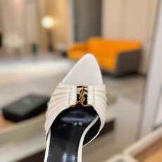 YSL「SAINT LAURENT*」 夏季新品 尖头优雅大气高跟拖鞋 —————————— 尖头设计拉长腿部线条, YSL「SAINT LAURENT*」 夏季新品 尖头优雅大气高跟拖鞋 —————————— 尖头设计拉长腿部线条,