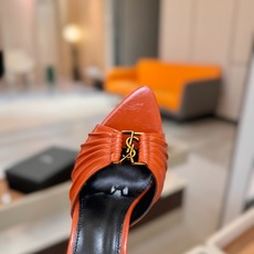 YSL「SAINT LAURENT*」 夏季新品 尖头优雅大气高跟拖鞋 —————————— 尖头设计拉长腿部线条, YSL「SAINT LAURENT*」 夏季新品 尖头优雅大气高跟拖鞋 —————————— 尖头设计拉长腿部线条,