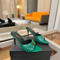 YSL「SAINT LAURENT*」 夏季新品 尖头优雅大气高跟拖鞋 —————————— 尖头设计拉长腿部线条, YSL「SAINT LAURENT*」 夏季新品 尖头优雅大气高跟拖鞋 —————————— 尖头设计拉长腿部线条,