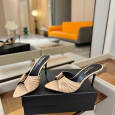 YSL「SAINT LAURENT*」 夏季新品 尖头优雅大气高跟拖鞋 —————————— 尖头设计拉长腿部线条, YSL「SAINT LAURENT*」 夏季新品 尖头优雅大气高跟拖鞋 —————————— 尖头设计拉长腿部线条,