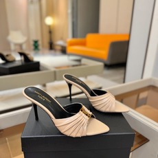 YSL「SAINT LAURENT*」 夏季新品 尖头优雅大气高跟拖鞋 —————————— 尖头设计拉长腿部线条, YSL「SAINT LAURENT*」 夏季新品 尖头优雅大气高跟拖鞋 —————————— 尖头设计拉长腿部线条,