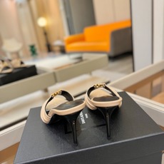 YSL「SAINT LAURENT*」 夏季新品 尖头优雅大气高跟拖鞋 —————————— 尖头设计拉长腿部线条, YSL「SAINT LAURENT*」 夏季新品 尖头优雅大气高跟拖鞋 —————————— 尖头设计拉长腿部线条,