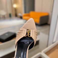 YSL「SAINT LAURENT*」 夏季新品 尖头优雅大气高跟拖鞋 —————————— 尖头设计拉长腿部线条, YSL「SAINT LAURENT*」 夏季新品 尖头优雅大气高跟拖鞋 —————————— 尖头设计拉长腿部线条,