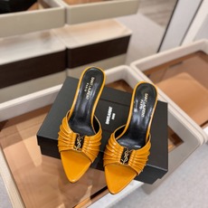 YSL「SAINT LAURENT*」 夏季新品 尖头优雅大气高跟拖鞋 —————————— 尖头设计拉长腿部线条, YSL「SAINT LAURENT*」 夏季新品 尖头优雅大气高跟拖鞋 —————————— 尖头设计拉长腿部线条,