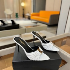 YSL「SAINT LAURENT*」 夏季新品 尖头优雅大气高跟拖鞋 —————————— 尖头设计拉长腿部线条, YSL「SAINT LAURENT*」 夏季新品 尖头优雅大气高跟拖鞋 —————————— 尖头设计拉长腿部线条,
