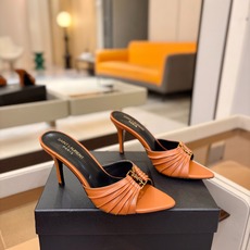 YSL「SAINT LAURENT*」 夏季新品 尖头优雅大气高跟拖鞋 —————————— 尖头设计拉长腿部线条, YSL「SAINT LAURENT*」 夏季新品 尖头优雅大气高跟拖鞋 —————————— 尖头设计拉长腿部线条,