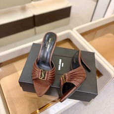 YSL「SAINT LAURENT*」 夏季新品 尖头优雅大气高跟拖鞋 —————————— 尖头设计拉长腿部线条, YSL「SAINT LAURENT*」 夏季新品 尖头优雅大气高跟拖鞋 —————————— 尖头设计拉长腿部线条,