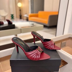 YSL「SAINT LAURENT*」 夏季新品 尖头优雅大气高跟拖鞋 —————————— 尖头设计拉长腿部线条, YSL「SAINT LAURENT*」 夏季新品 尖头优雅大气高跟拖鞋 —————————— 尖头设计拉长腿部线条,