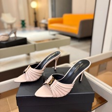 YSL「SAINT LAURENT*」 夏季新品 尖头优雅大气高跟拖鞋 —————————— 尖头设计拉长腿部线条, YSL「SAINT LAURENT*」 夏季新品 尖头优雅大气高跟拖鞋 —————————— 尖头设计拉长腿部线条,
