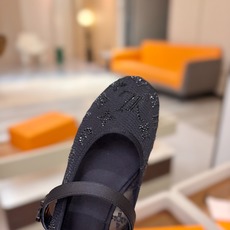、 Louis Vuitton 官网夏日系列!完美楦型、 新品网钻平底鞋🆕、官网同步更新 Lv烫钻“logo”饰以点缀 、 Louis Vuitton 官网夏日系列!完美楦型、 新品网钻平底鞋🆕、官网同步更新 Lv烫钻“logo”饰以点缀