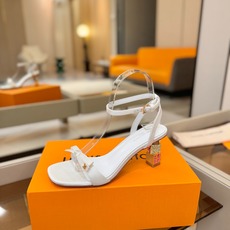 Louis Vuitton 官网夏日系列!完美楦型、 新品水钻高跟凉鞋🆕、官网同步更新 Lv电镀水钻“logo”饰以点 Louis Vuitton 官网夏日系列!完美楦型、 新品水钻高跟凉鞋🆕、官网同步更新 Lv电镀水钻“logo”饰以点