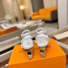 Louis Vuitton 官网夏日系列!完美楦型、 新品水钻高跟凉鞋🆕、官网同步更新 Lv电镀水钻“logo”饰以点 Louis Vuitton 官网夏日系列!完美楦型、 新品水钻高跟凉鞋🆕、官网同步更新 Lv电镀水钻“logo”饰以点