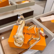 Louis Vuitton 官网夏日系列!完美楦型、 新品水钻高跟凉鞋🆕、官网同步更新 Lv电镀水钻“logo”饰以点 Louis Vuitton 官网夏日系列!完美楦型、 新品水钻高跟凉鞋🆕、官网同步更新 Lv电镀水钻“logo”饰以点