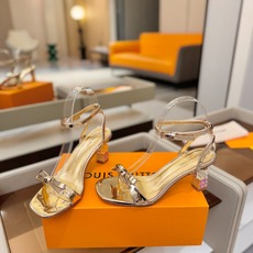 Louis Vuitton 官网夏日系列!完美楦型、 新品水钻高跟凉鞋🆕、官网同步更新 Lv电镀水钻“logo”饰以点 Louis Vuitton 官网夏日系列!完美楦型、 新品水钻高跟凉鞋🆕、官网同步更新 Lv电镀水钻“logo”饰以点