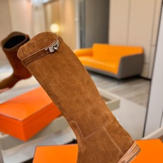 Hermes 🐴 高级 辣妹 爱马仕 justine 小牛皮 圆头套筒 骑士筒靴顶级牛品匠心好货!!经典再现拒绝不了的款 Hermes 🐴 高级 辣妹 爱马仕 justine 小牛皮 圆头套筒 骑士筒靴顶级牛品匠心好货!!经典再现拒绝不了的款