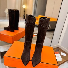 Hermes 🐴 高级 辣妹 爱马仕 justine 小牛皮 圆头套筒 骑士筒靴顶级牛品匠心好货!!经典再现拒绝不了的款 Hermes 🐴 高级 辣妹 爱马仕 justine 小牛皮 圆头套筒 骑士筒靴顶级牛品匠心好货!!经典再现拒绝不了的款