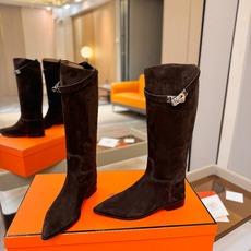 Hermes 🐴 高级 辣妹 爱马仕 justine 小牛皮 圆头套筒 骑士筒靴顶级牛品匠心好货!!经典再现拒绝不了的款 Hermes 🐴 高级 辣妹 爱马仕 justine 小牛皮 圆头套筒 骑士筒靴顶级牛品匠心好货!!经典再现拒绝不了的款