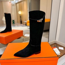 Hermes 🐴 高级 辣妹 爱马仕 justine 小牛皮 圆头套筒 骑士筒靴顶级牛品匠心好货!!经典再现拒绝不了的款 Hermes 🐴 高级 辣妹 爱马仕 justine 小牛皮 圆头套筒 骑士筒靴顶级牛品匠心好货!!经典再现拒绝不了的款
