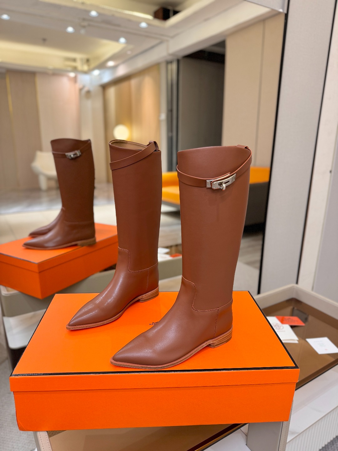 Hermes🐴 高级辣妹kelly Jumping骑士靴顶级牛品匠心好货!!经典再现拒绝不了的款式谁穿都好看 Hermes🐴 高级辣妹kelly Jumping骑士靴顶级牛品匠心好货!!经典再现拒绝不了的款式谁穿都好看