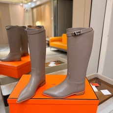 Hermes🐴 高级辣妹kelly Jumping骑士靴顶级牛品匠心好货!!经典再现拒绝不了的款式谁穿都好看 Hermes🐴 高级辣妹kelly Jumping骑士靴顶级牛品匠心好货!!经典再现拒绝不了的款式谁穿都好看