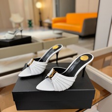 YSL「SAINT LAURENT*」 夏季新品 尖头优雅大气高跟拖鞋 —————————— 尖头设计拉长腿部线条, YSL「SAINT LAURENT*」 夏季新品 尖头优雅大气高跟拖鞋 —————————— 尖头设计拉长腿部线条,