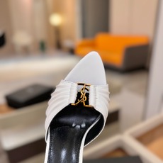 YSL「SAINT LAURENT*」 夏季新品 尖头优雅大气高跟拖鞋 —————————— 尖头设计拉长腿部线条, YSL「SAINT LAURENT*」 夏季新品 尖头优雅大气高跟拖鞋 —————————— 尖头设计拉长腿部线条,
