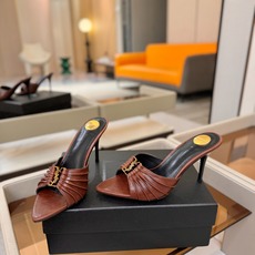 YSL「SAINT LAURENT*」 夏季新品 尖头优雅大气高跟拖鞋 —————————— 尖头设计拉长腿部线条, YSL「SAINT LAURENT*」 夏季新品 尖头优雅大气高跟拖鞋 —————————— 尖头设计拉长腿部线条,