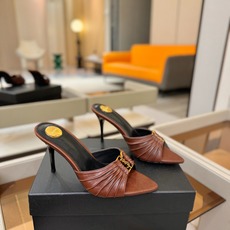 YSL「SAINT LAURENT*」 夏季新品 尖头优雅大气高跟拖鞋 —————————— 尖头设计拉长腿部线条, YSL「SAINT LAURENT*」 夏季新品 尖头优雅大气高跟拖鞋 —————————— 尖头设计拉长腿部线条,