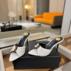 YSL「SAINT LAURENT*」 夏季新品 尖头优雅大气高跟拖鞋 —————————— 尖头设计拉长腿部线条, YSL「SAINT LAURENT*」 夏季新品 尖头优雅大气高跟拖鞋 —————————— 尖头设计拉长腿部线条,